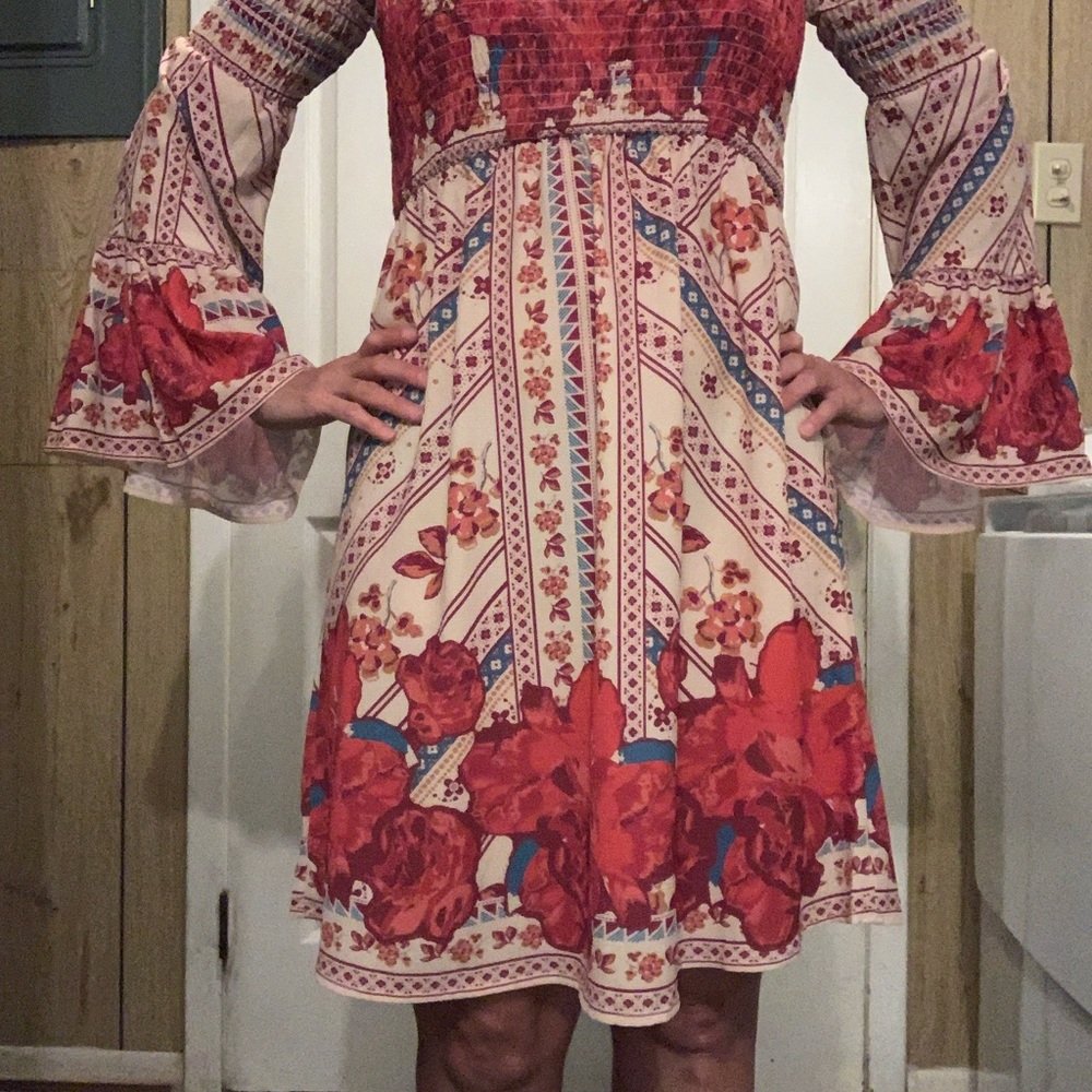 Dress - Picture 3 of 3